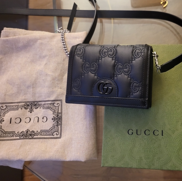 Authentic GG Matellase Mini Messenger Bag - Picture 1 of 13